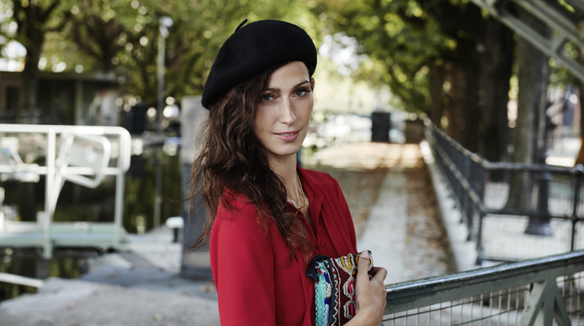 Sophie Vouzelaud portrait with book