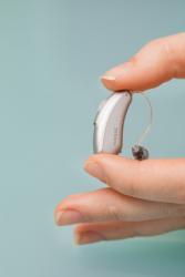 Phonak_Audeo_BDirect_RedDot2018_LR/HR