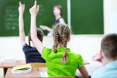PH_Pic_girl_at_school_1500x1000px_300dpi_cmyk.jpg