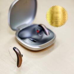 Phonak_Slim_HHTM Award 2023_LR.jpg