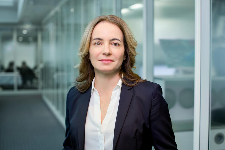 Elodie CFO Sonova Portrait Updated
